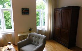 Ruhige, Ganze Wohnung Sissi In Zentrumsnaehe
